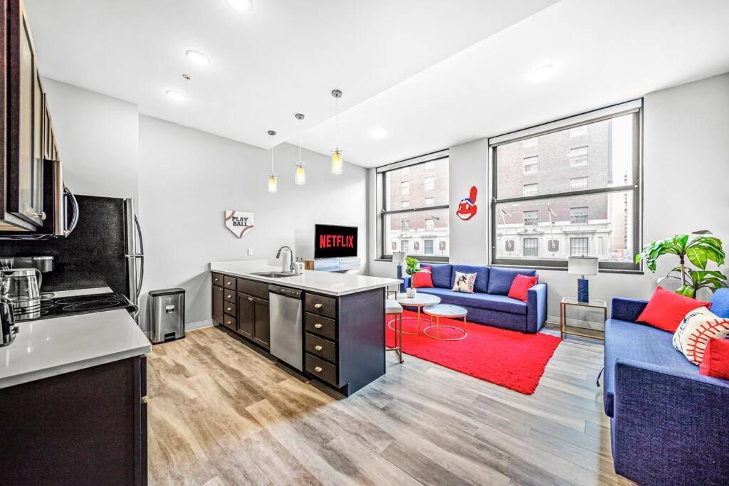 2Br Unit In The Heart Of Dt With View Of Playhouse Square, Pool & Gym Access- 305 Apartment Cleveland Ngoại thất bức ảnh