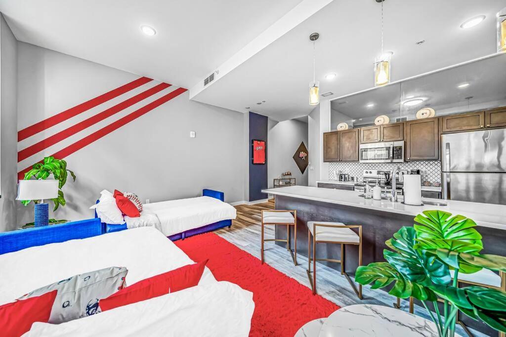 2Br Unit In The Heart Of Dt With View Of Playhouse Square, Pool & Gym Access- 305 Apartment Cleveland Ngoại thất bức ảnh